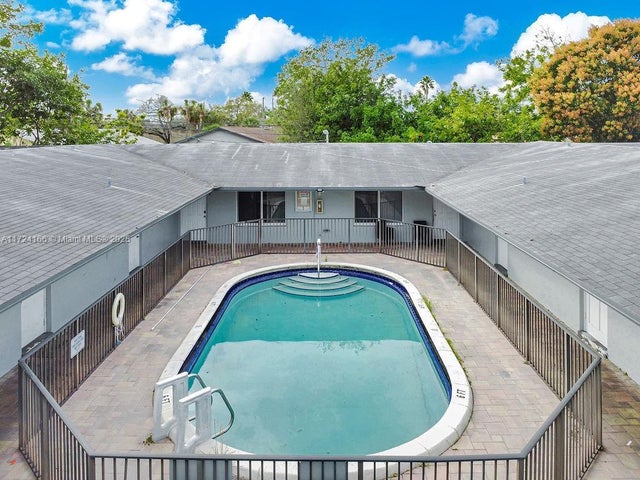 3 of 37 - 215 Sw 19th Ave, Fort Lauderdale, FL