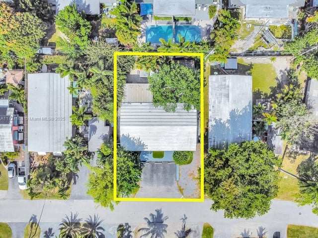 3 of 31 - 1417 Ne 22nd St, Wilton Manors, FL