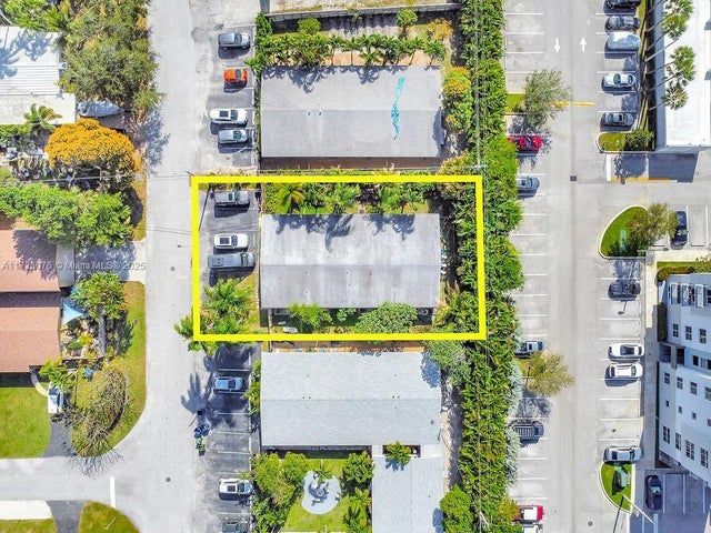 1 of 37 - 2125 Ne 14th Ave, Wilton Manors, FL