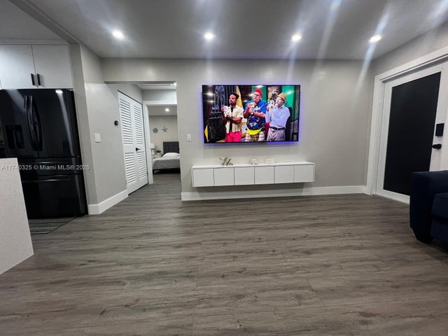 1 of 35 - 222 Sw 8th St, Dania Beach, FL