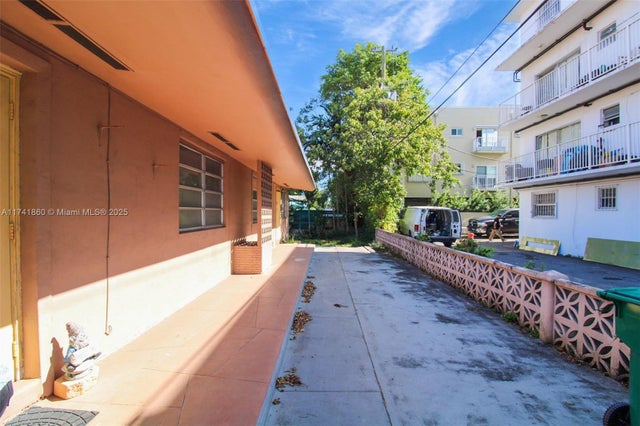 5 of 29 - 21 Nw 32 Court, Miami, FL
