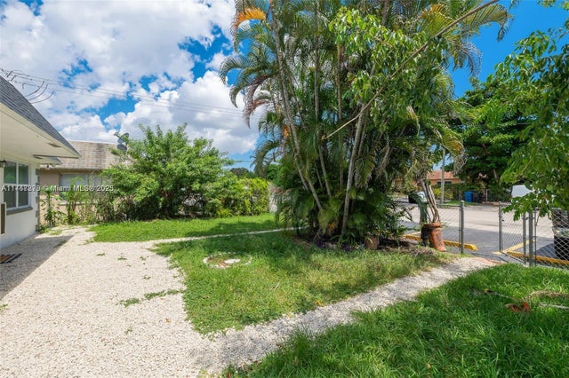 3 of 18 - 1539 Nw 8th Ave, Fort Lauderdale, FL
