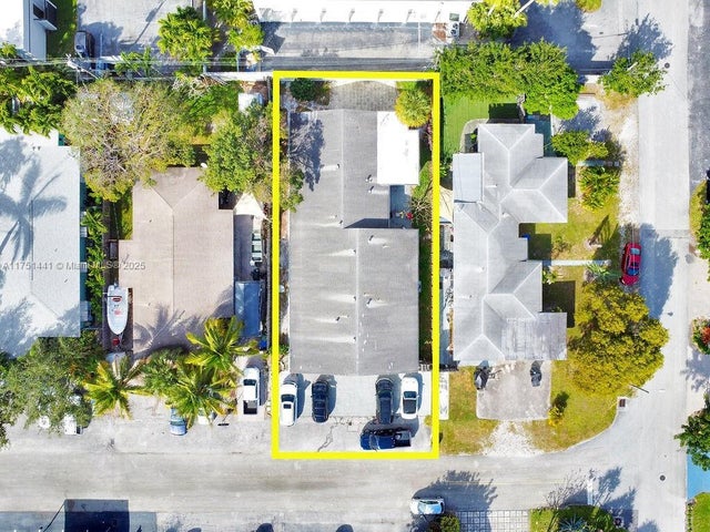 1 of 39 - 1717 Ne 25th St, Wilton Manors, FL