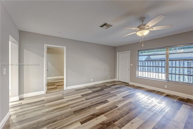 5 of 39 - 1717 Ne 25th St, Wilton Manors, FL