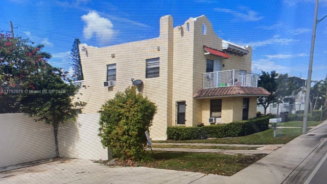 3 of 63 - 3011 Broadway Ave, West Palm Beach, FL