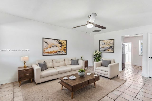 5 of 17 - 137 Ne 1st Ct, Dania Beach, FL