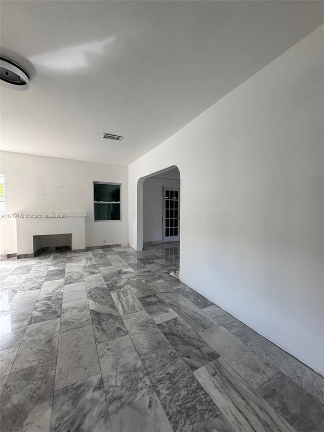2 of 12 - 1664 Sw 9th St, Miami, FL