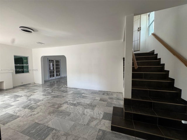 3 of 12 - 1664 Sw 9th St, Miami, FL