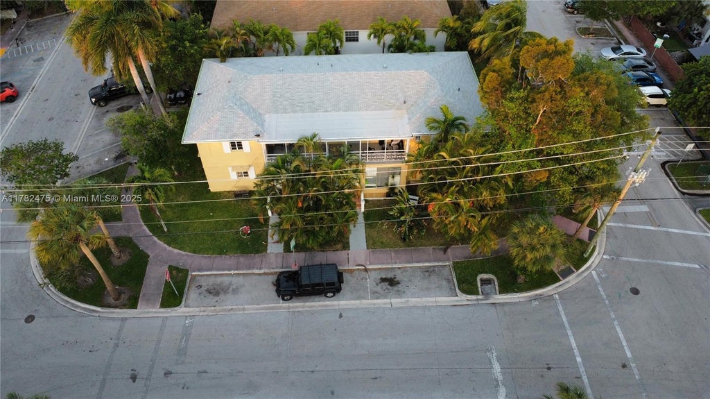 1797 Marseille Dr, Miami Beach