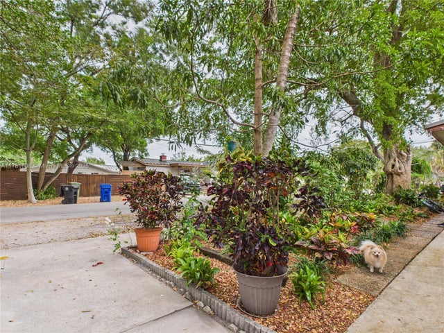 4 of 45 - 1901 Sw 11th St, Fort Lauderdale, FL