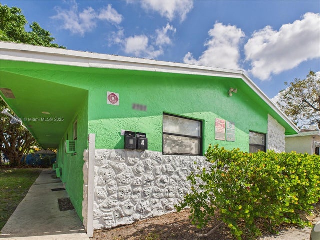 4 of 41 - 2707 Nw 13th St, Fort Lauderdale, FL