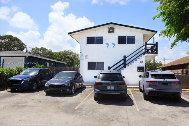 2 of 24 - 715 Nw 5th Ave, Pompano Beach, FL