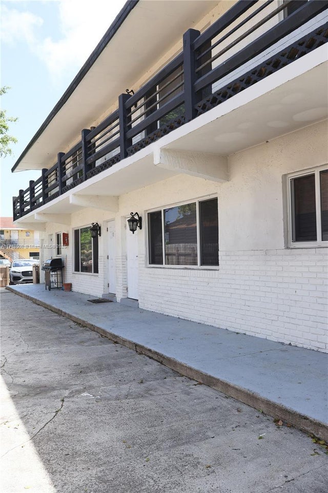 5 of 24 - 715 Nw 5th Ave, Pompano Beach, FL