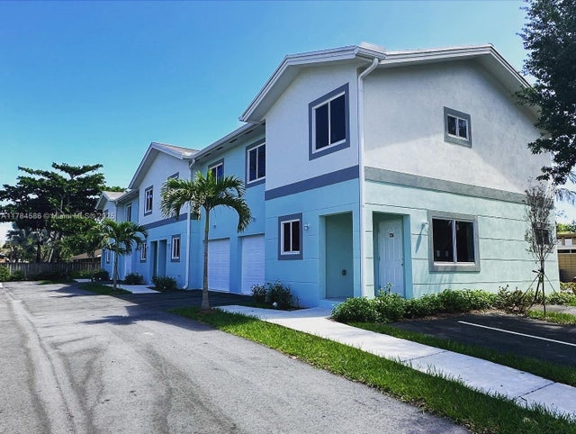3 of 12 - 730 Nw 2nd Ave, Fort Lauderdale, FL