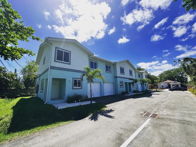 1 of 16 - 732 Nw 2nd Ave, Fort Lauderdale, FL