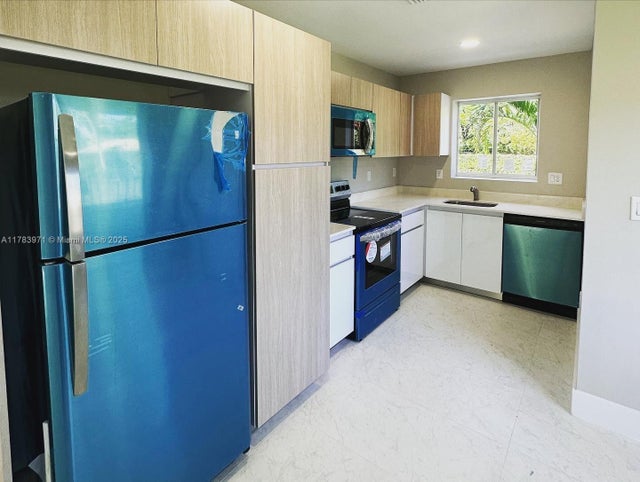5 of 11 - 726 Nw 2nd Ave, Fort Lauderdale, FL