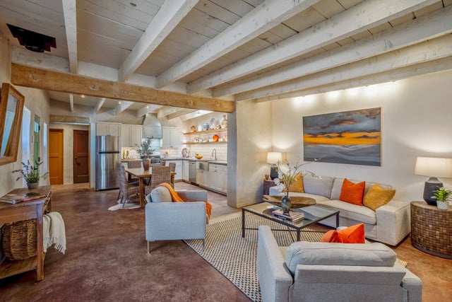 534 Hillside Avenue, Santa Fe