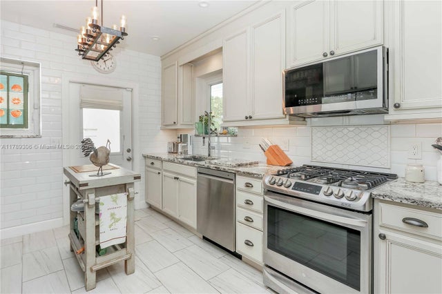 4 of 76 - 2535 Lincoln St, Hollywood, FL