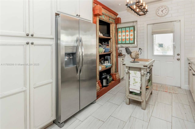 5 of 76 - 2535 Lincoln St, Hollywood, FL