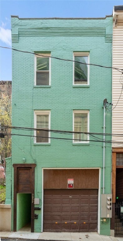 3052 Phelan Way, Polish Hill