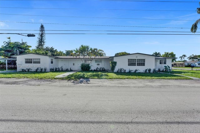 1 of 60 - 5657 Grant St, Hollywood, FL
