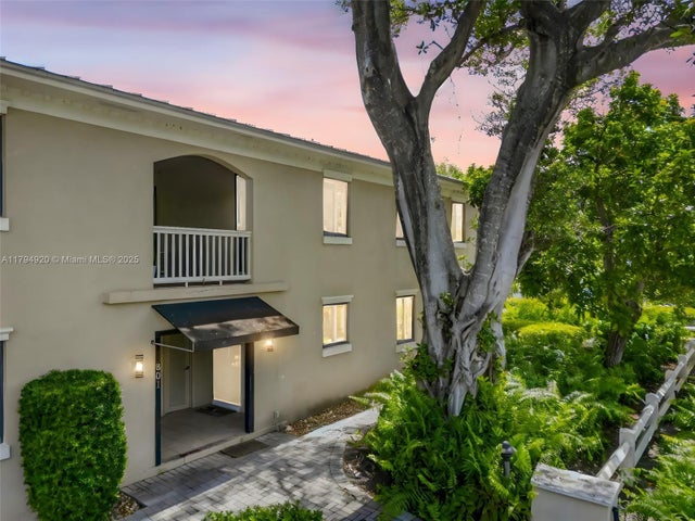 2 of 39 - 801 Ne 18th Ave #1-4, Fort Lauderdale, FL