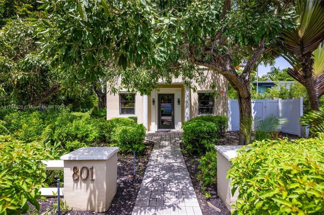 3 of 39 - 801 Ne 18th Ave #1-4, Fort Lauderdale, FL