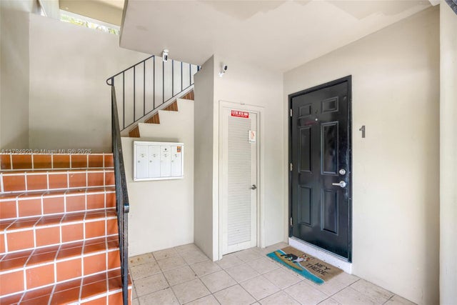 4 of 39 - 801 Ne 18th Ave #1-4, Fort Lauderdale, FL