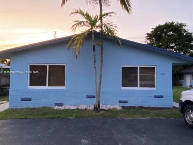 5 of 34 - 2641 Sw 13th Ave, Fort Lauderdale, FL