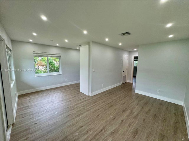 2 of 25 - 2631 Sw 13th Ave, Fort Lauderdale, FL