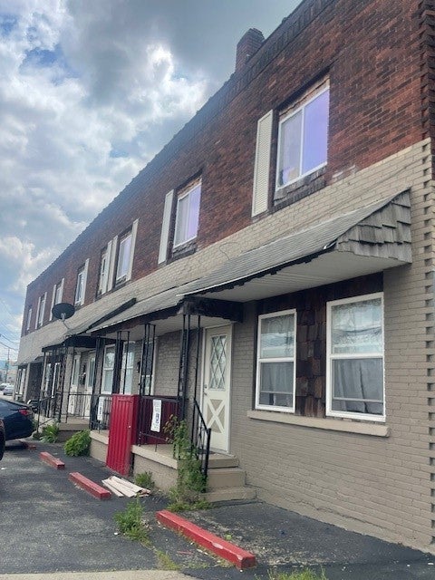 625 Freeport Road, East Deer