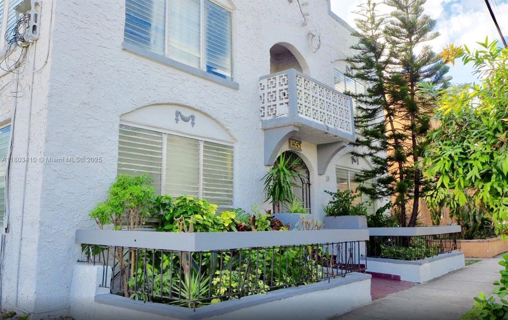 1554 Sw 5th St, Miami