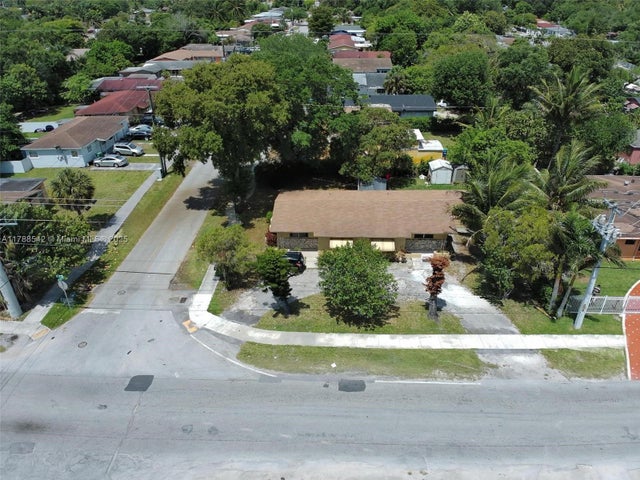 3 of 20 - 14600 Ne 14th Ave, Miami, FL