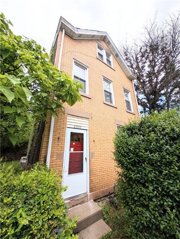 3200 Central Avenue, Marshall Shadeland