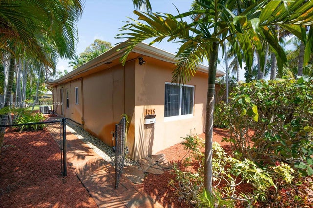 3 of 65 - 1215-1217 Ne 16th Ave, Fort Lauderdale, FL