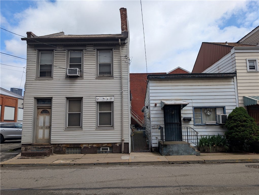 1321 - 1323 Bingham Street, South Side