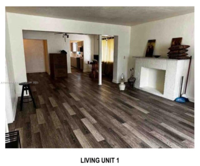 4 of 20 - 737 Nw 6th St, Hallandale Beach, FL