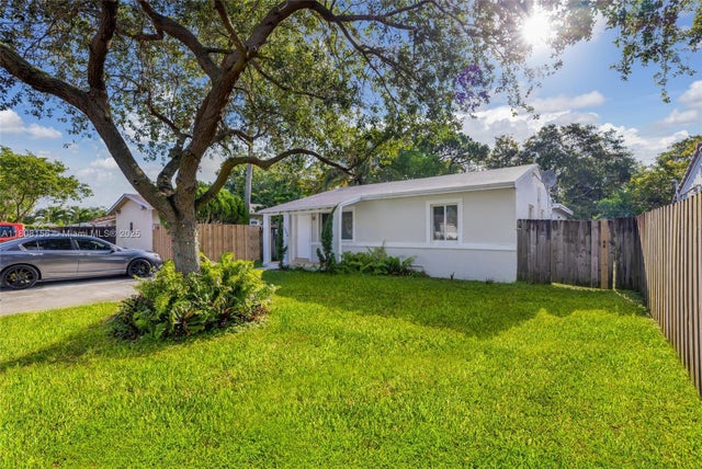4 of 29 - 1304 Nw 6th Ave, Fort Lauderdale, FL