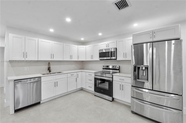 4 of 23 - 3655 Stirling Rd, Hollywood, FL