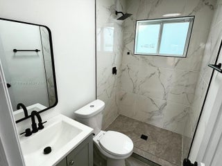 Photo of Listing #A11819437