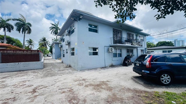 3 of 5 - 2000 Nw 29th St, Miami, FL