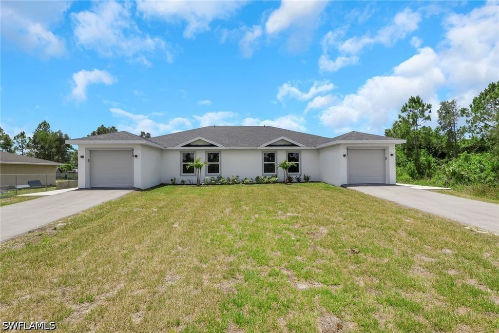 912-914 Ainsworth St W, Lehigh Acres