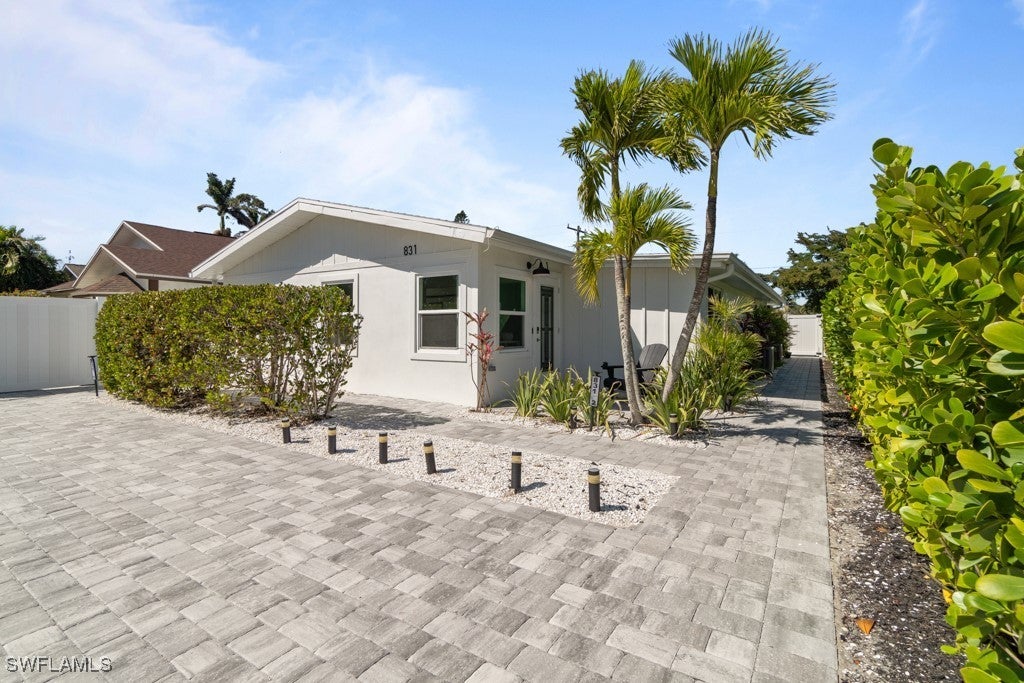 831 102nd Ave N, Naples