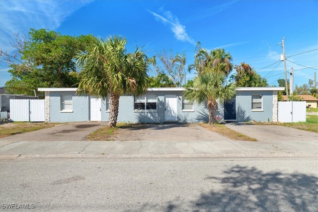 2032-2040 Wright St, FORT MYERS