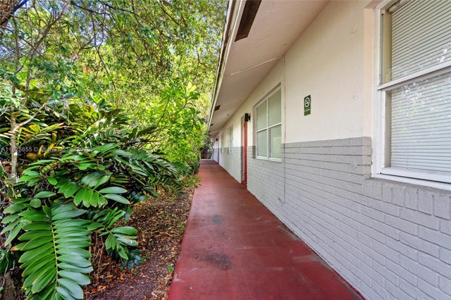 2 of 16 - 1112 Ne 5th Ave, Fort Lauderdale, FL