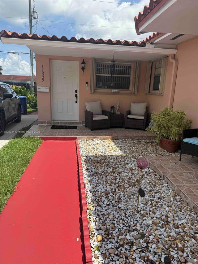 4 of 25 - 11331 Sw 7th Ter, Sweetwater, FL