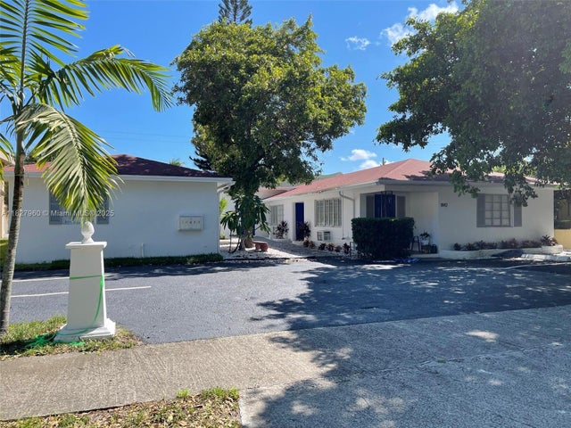 1 of 64 - 1842 Madison St, Hollywood, FL