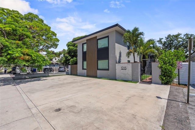 3 of 23 - 1215 E Broward Blvd, Fort Lauderdale, FL