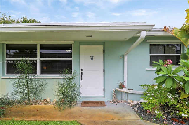 4 of 55 - 1884 Juno Rd, North Palm Beach, FL