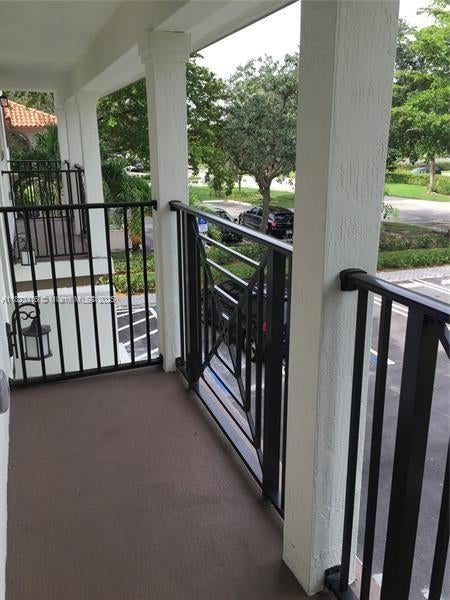 4 of 8 - 3525 Nw 114th Ln, Coral Springs, FL